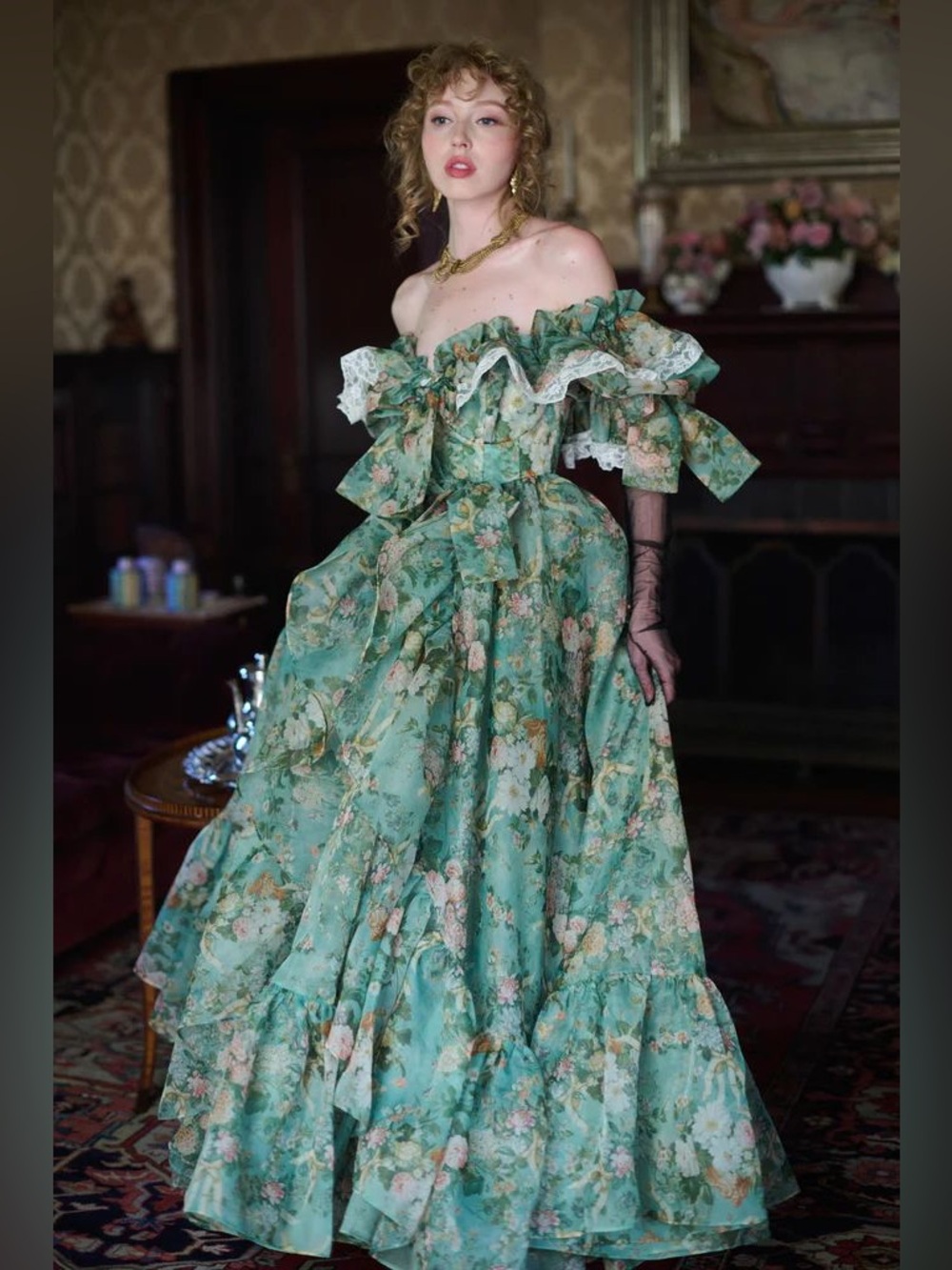 Selkie x Bridgerton XS Kate Carriage Gown - Picture 2 of 6
